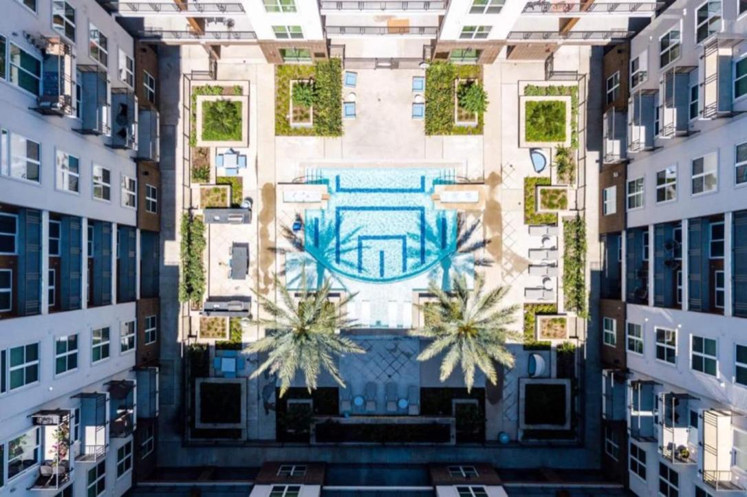 Downtown Apt Free Parking - Pool - Gym - Fully Kitchen Houston Ngoại thất bức ảnh