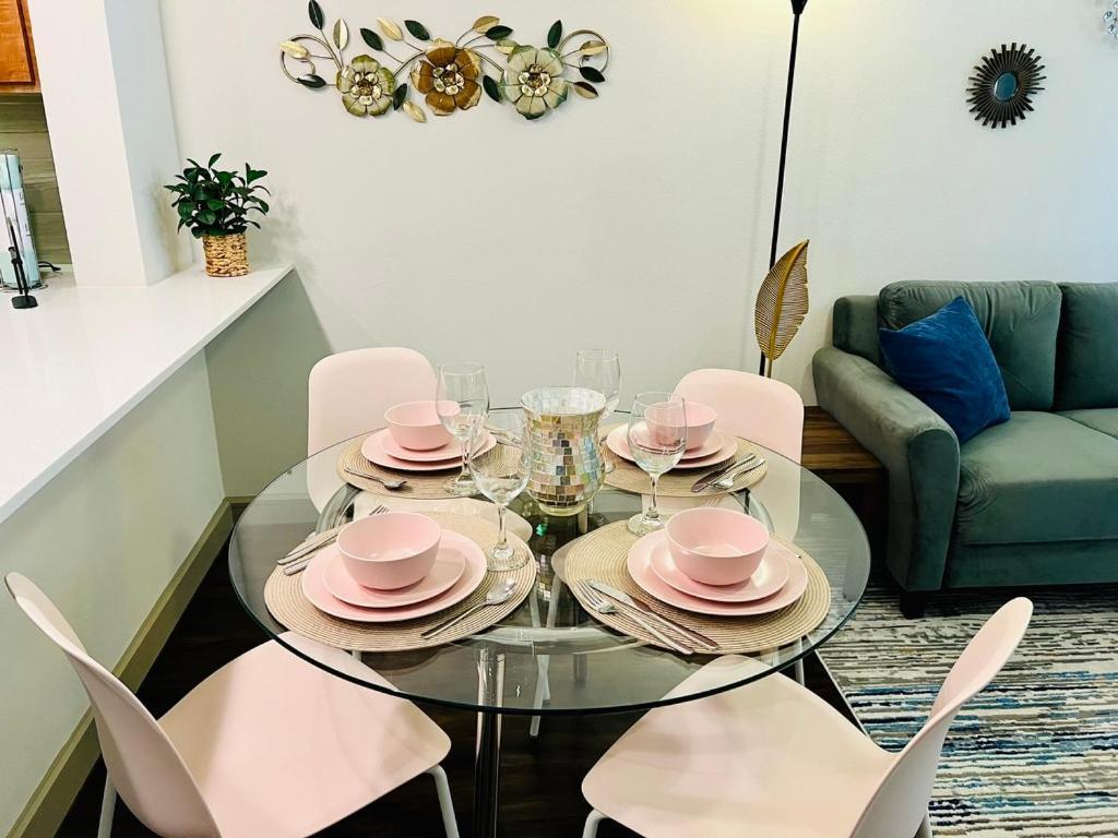 Downtown Apt Free Parking - Pool - Gym - Fully Kitchen Houston Ngoại thất bức ảnh