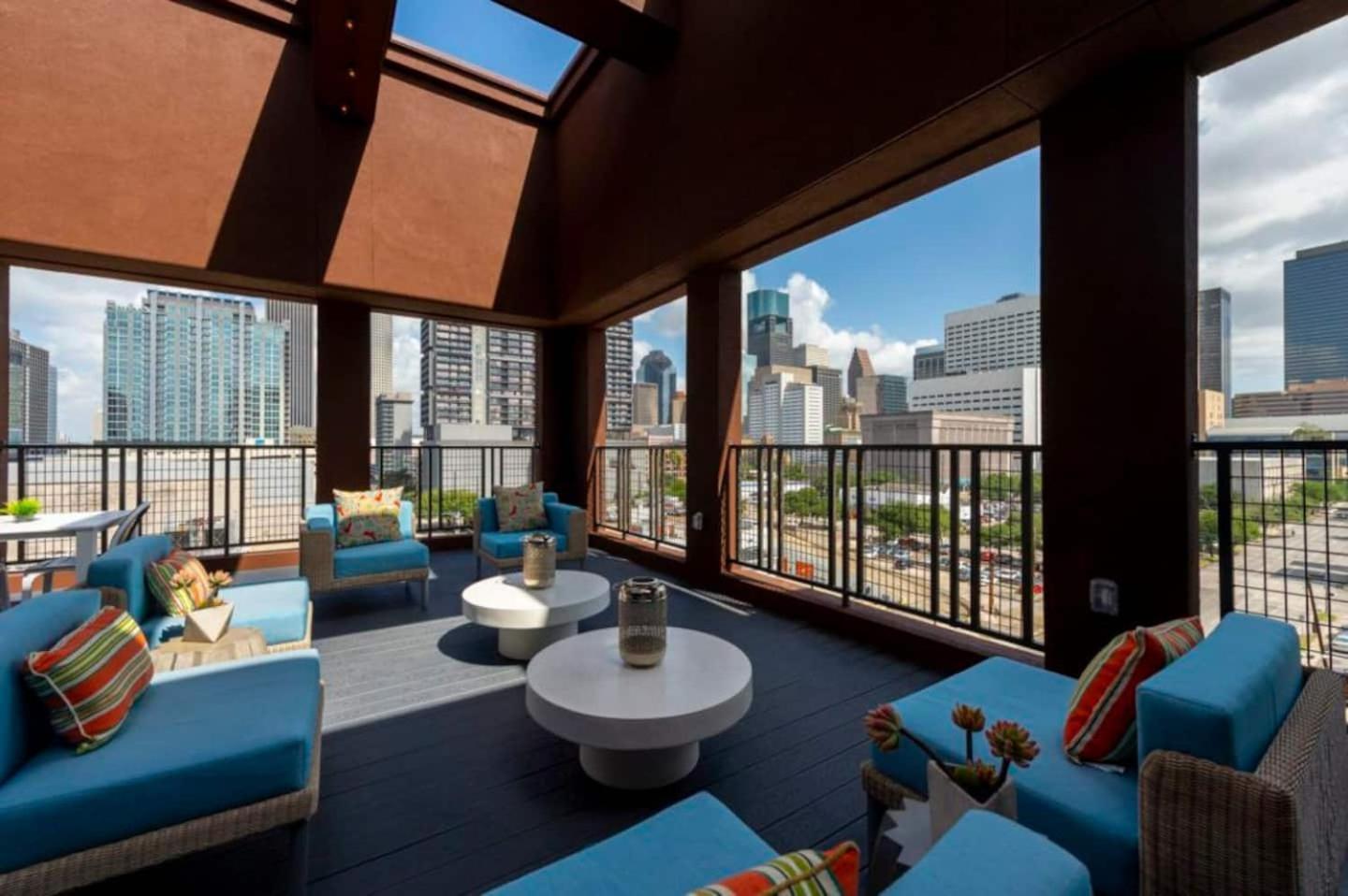 Downtown Apt Free Parking - Pool - Gym - Fully Kitchen Houston Ngoại thất bức ảnh