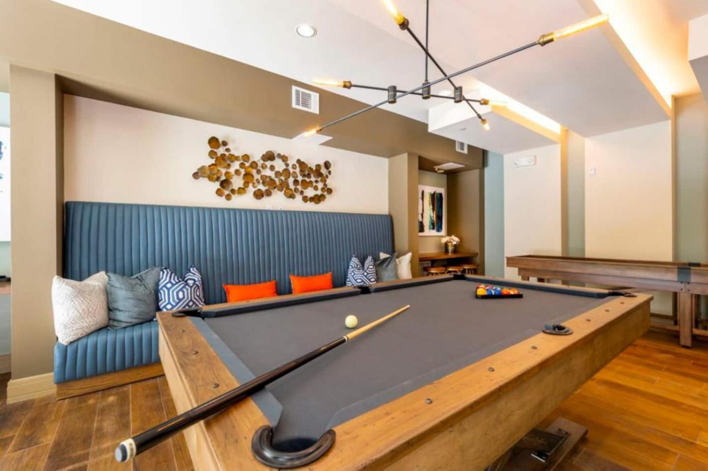 Downtown Apt Free Parking - Pool - Gym - Fully Kitchen Houston Ngoại thất bức ảnh