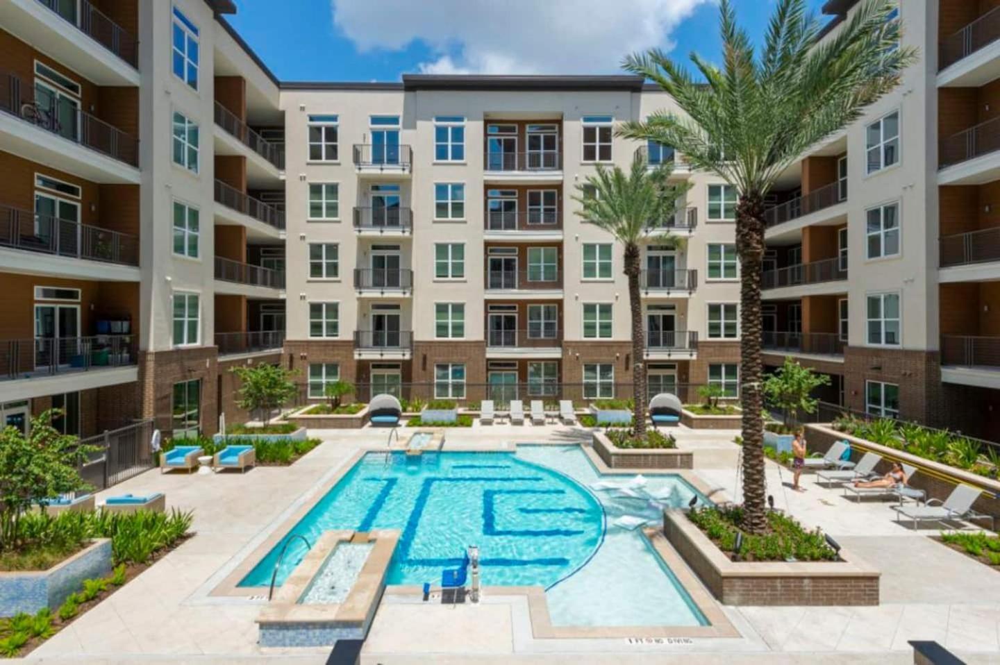 Downtown Apt Free Parking - Pool - Gym - Fully Kitchen Houston Ngoại thất bức ảnh